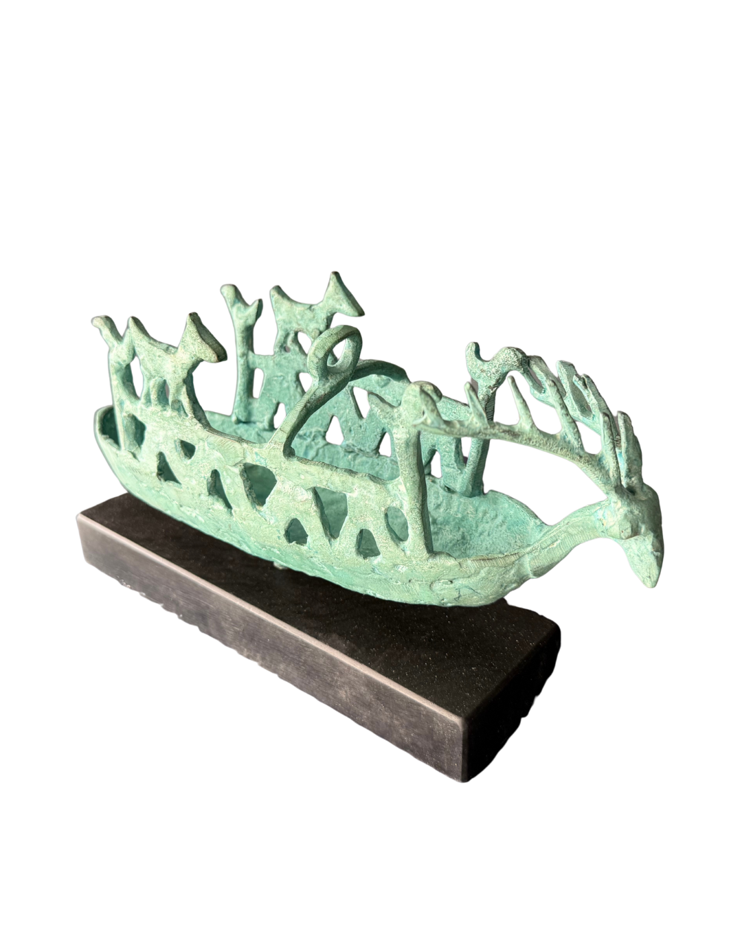 Pieza 25 - Figuras y máscaras de la Sardegna - "barca nuragica B" / fundición en bronce - 14 x 30 x 9 cm