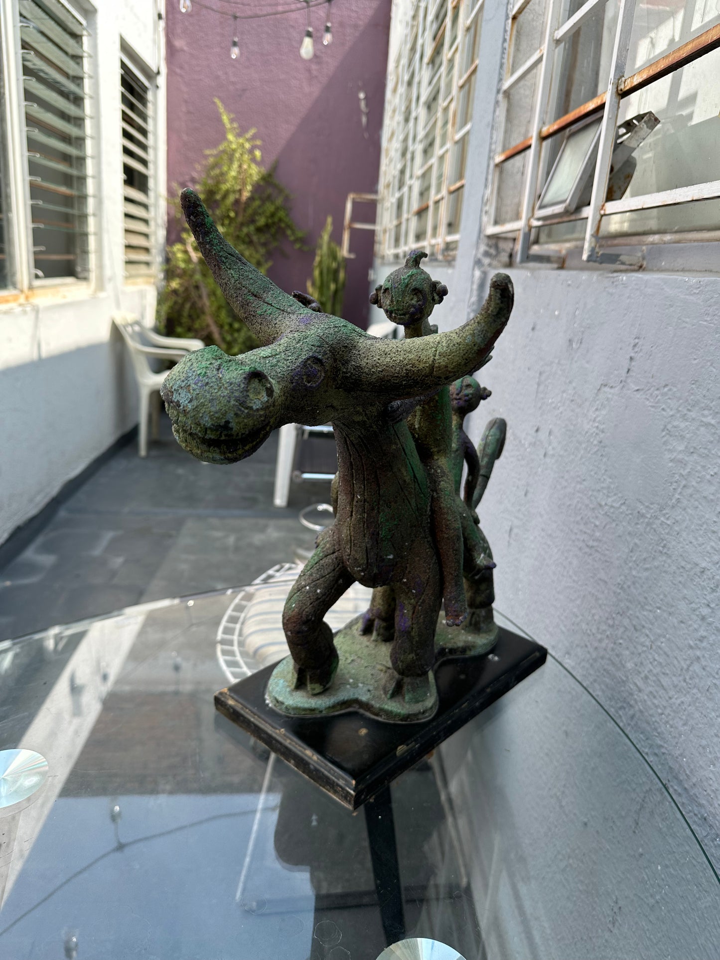 Hector Najera – ST Jinetes / Bronce a la cera perdida sobre base de madera – 24 x 33 cm – 1/1