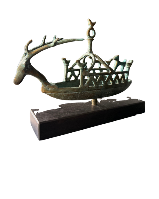 Pieza 24 - Figuras y máscaras de la Sardegna - "barca nuragica A" / fundición en bronce - 14 x 30 x 9 cm