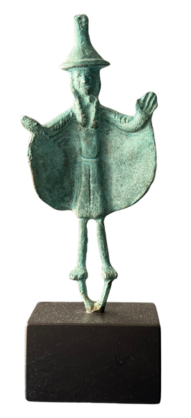 Figuras y máscaras de la Sardegna – Guerrero nuragico grande due / Bronce sobre - – 19 x 8 cm – Serie abierta