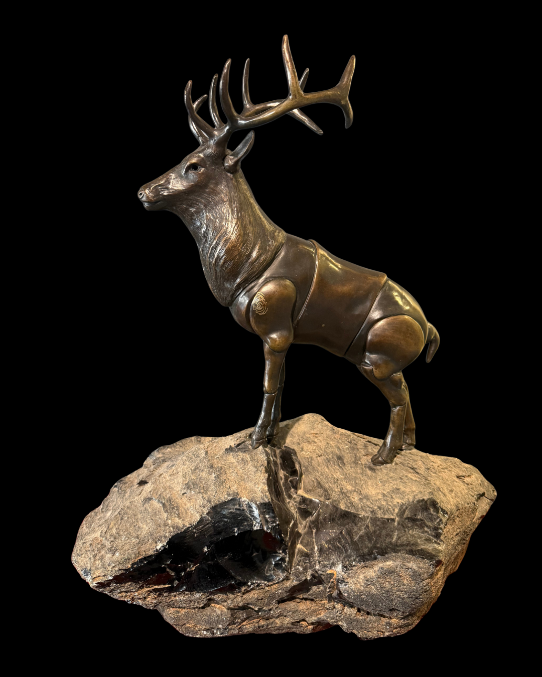 Lote 16: Alvaro Cuevas - Omvefe / Bronce a la cera perdida - 45 x 17 x 34 cm