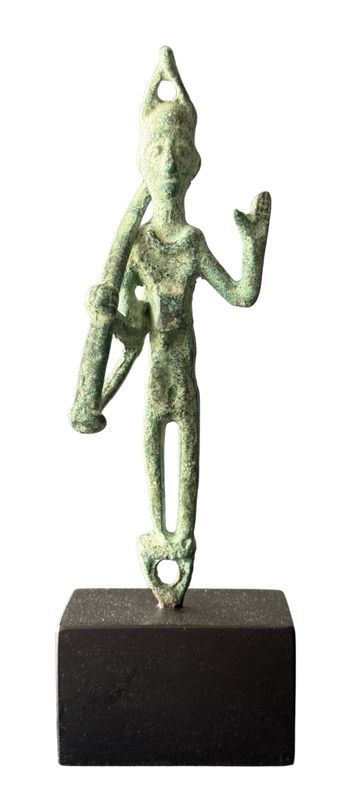 Figuras y máscaras de la Sardegna – Guerrero nuragico grande quattro / Bronce sobre - – 19 x 5 cm – Serie abierta