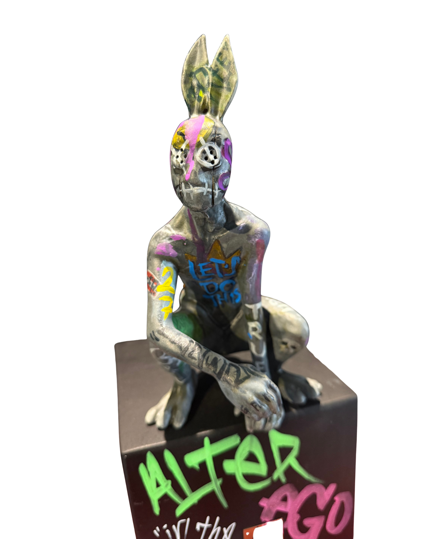 Lote 54 - Goghi Escobedo - Alter ego (intervención única) / Resina policromada - 21 x 14 x 12 cm