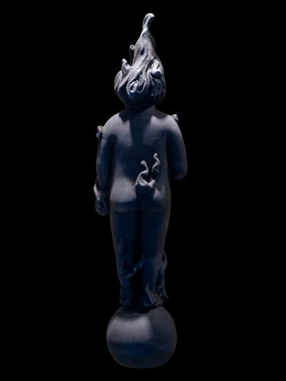 Sofia Crimen - Hombre de fuego / Fibra de vidrio - 2 x 11 x 2 cm
