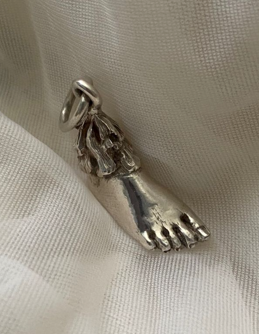 LOTE 001 / Karla Aguayo - Caminar / Plata - 2 cm