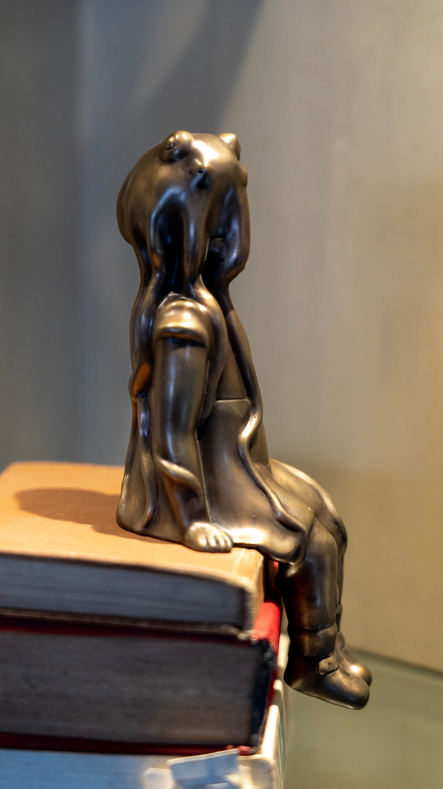 Sofia Crimen - Zona de sombras / Bronce sobre - - 4 x 8 x 3 cm