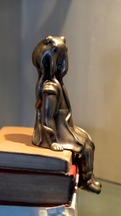 Sofia Crimen - Zona de sombras / Bronce sobre - - 4 x 8 x 3 cm
