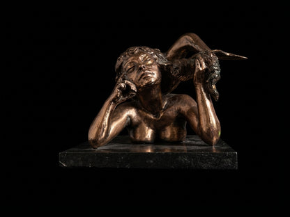 Karla Aguayo – Sirena de Karla Aguayo / Resina con baño de cobre  – 30 x 24 cm – 1/4