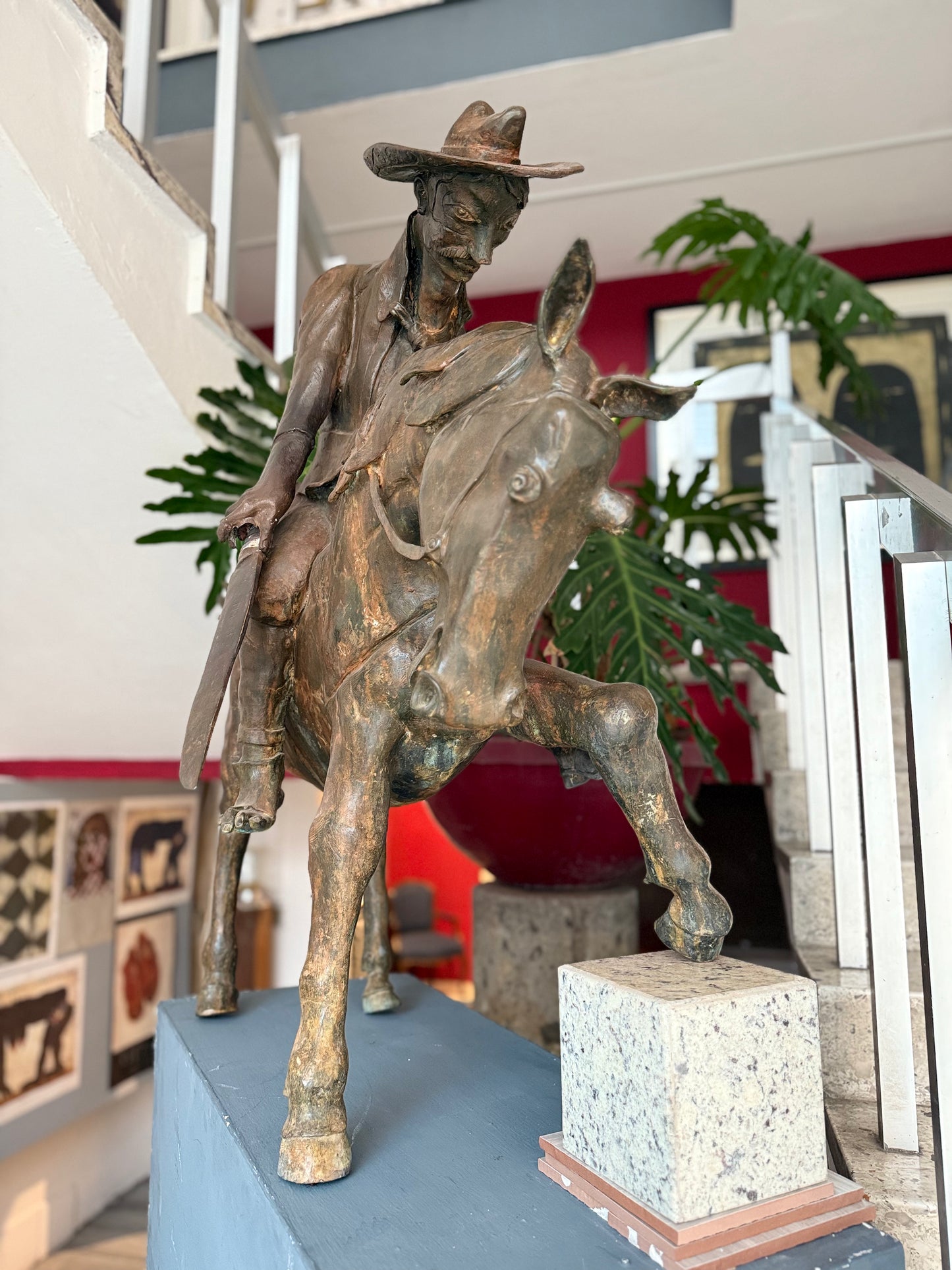 Javier Arévalo - El caballazo / Bronce a la cera perdida - 120 x 106 x 41 cm