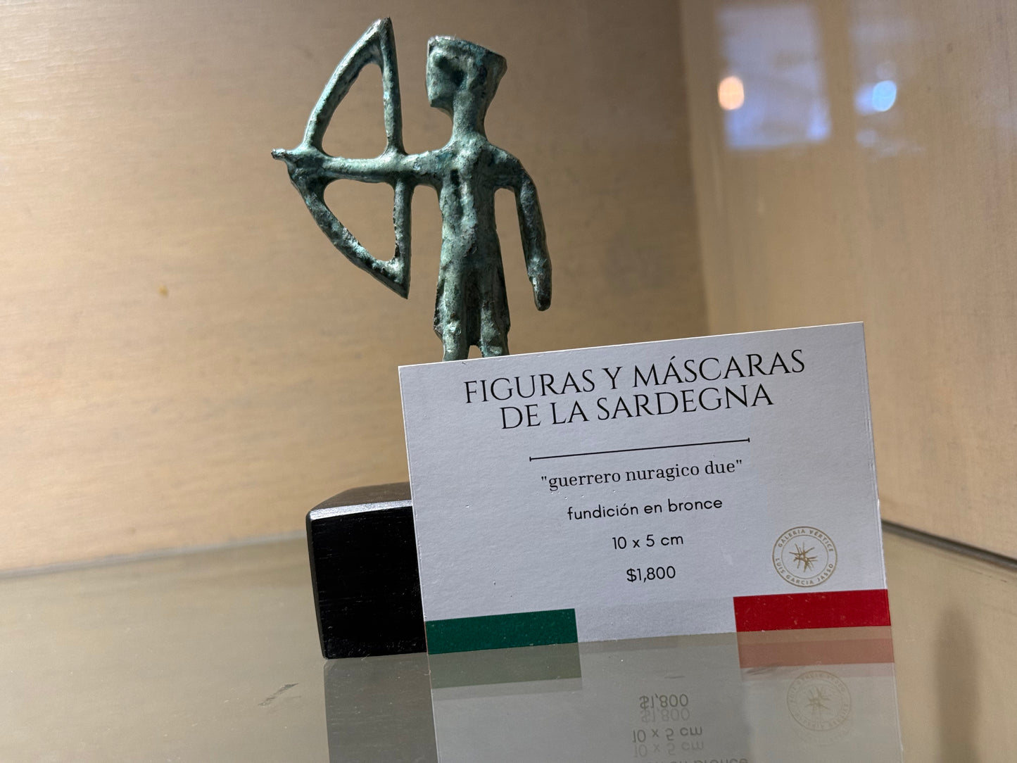 Pieza 12 - Figuras y máscaras de la Sardegna - "guerrero nuragico due" / fundición en bronce - 10 x 5 cm