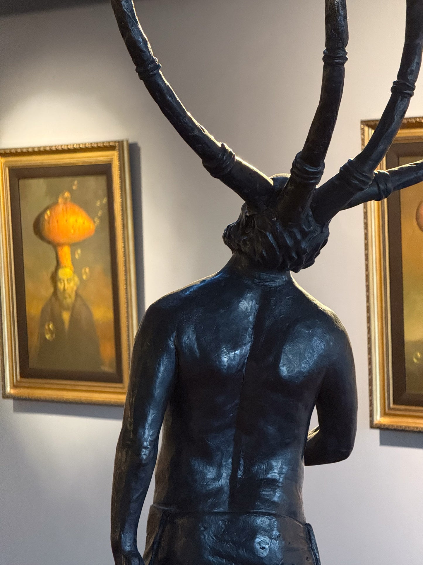 Fernando Garrido – Observador de los Cielos / Bronce a la cera perdida sobre metal – 100 x 100 cm – 1/1
