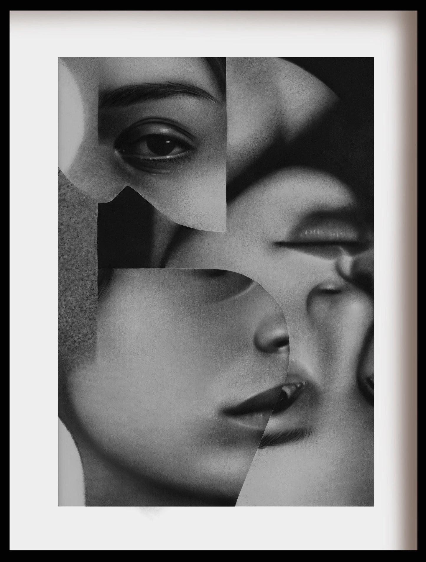 Paulina Goca - Tras la puerta / Carboncillo sobre papel - 100 x 70 cm