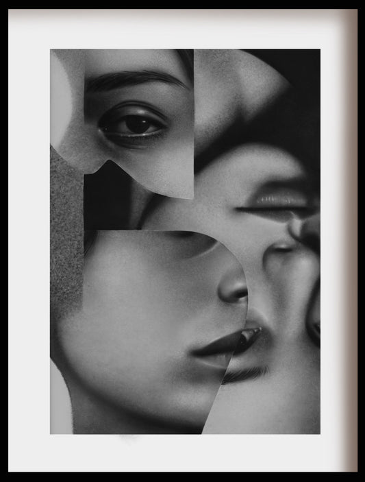 Paulina Goca - Tras la puerta / Carboncillo sobre papel - 100 x 70 cm