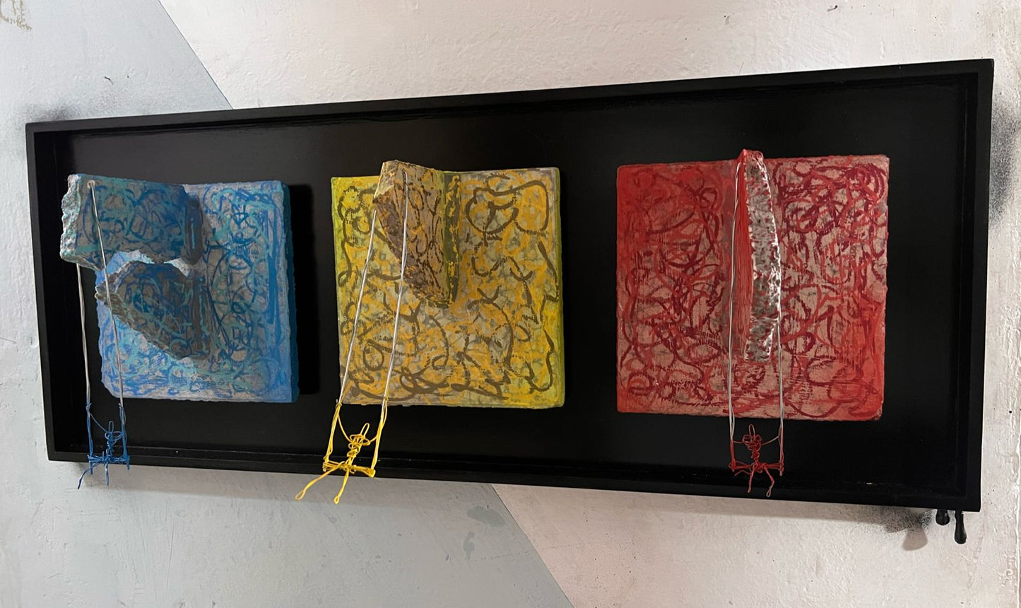 Pastel Briseño - Columpios en ruinas (TRIPTICO) / Mixta sobre mosaico vintage historico - 45 x 105 x 35 cm