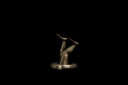 Sofia Crimen – Salvavidas (Bronce) / Bronce a la cera perdida - 10 x 11,5 cm – 2/7
